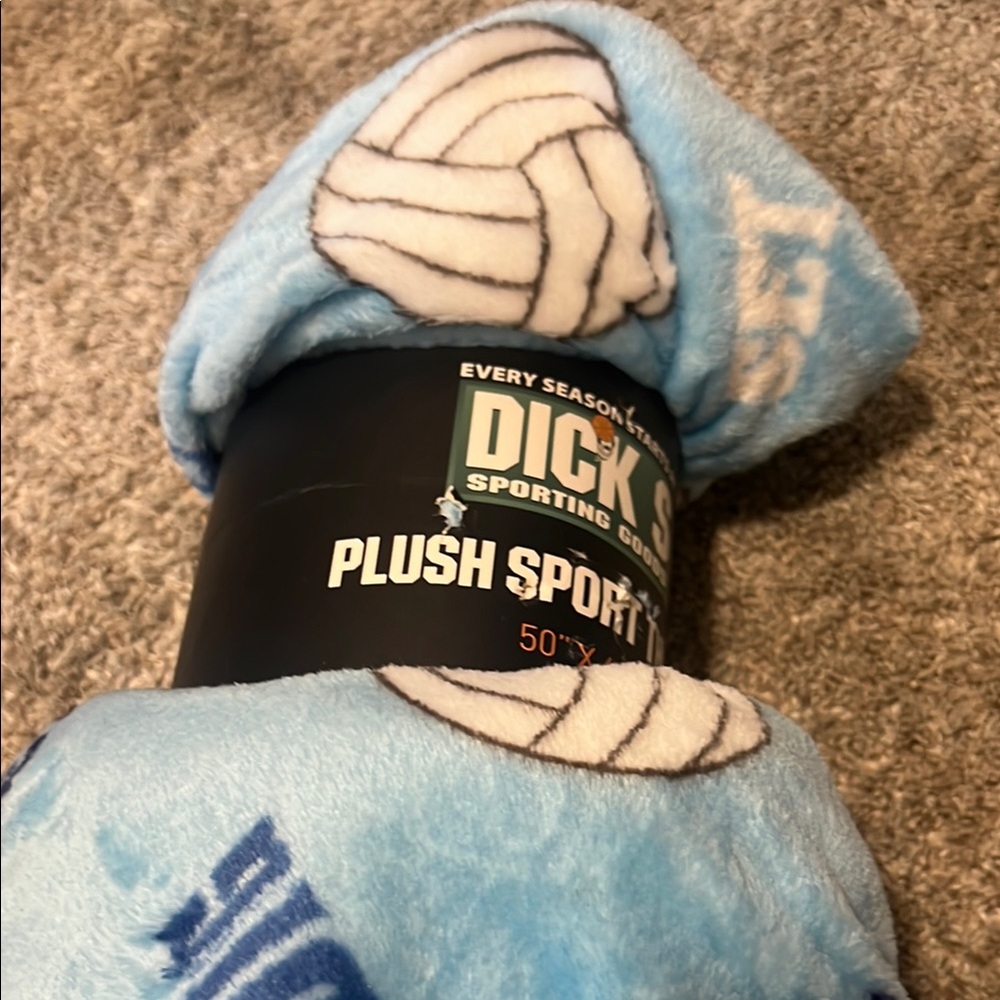 Soft Blue Plush Blanket for Cozy Comfort
